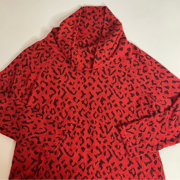 NWOT Ruby Rd Size M Women's Textured Leopard Printed Cowl Neck Sweater Red Black - Picture 6 of 13